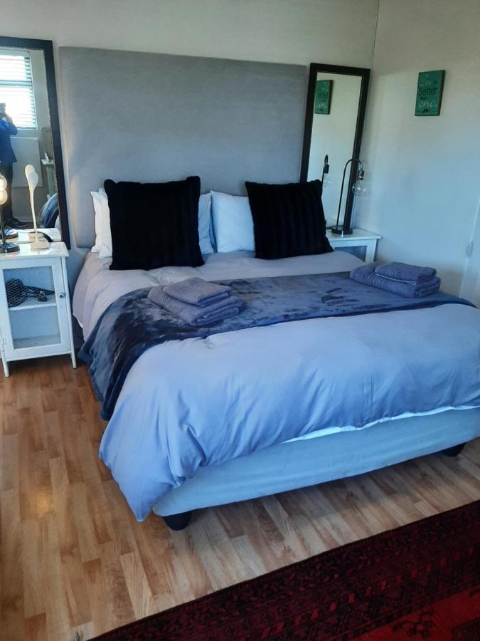 Croeso Guest House Langebaan Extérieur photo