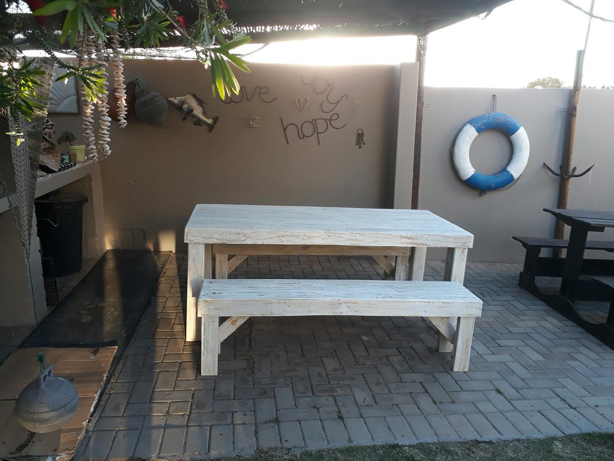 Croeso Guest House Langebaan Extérieur photo